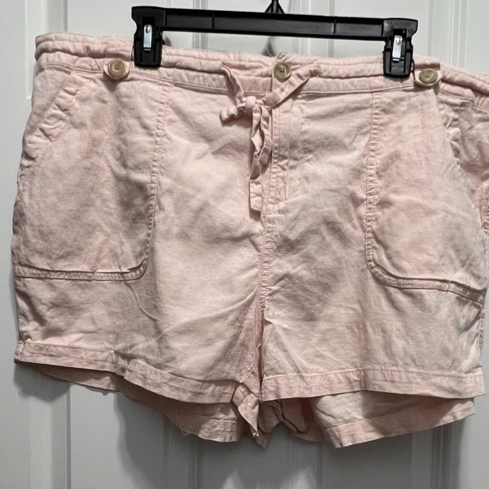 Torrid size 20 pink shorts